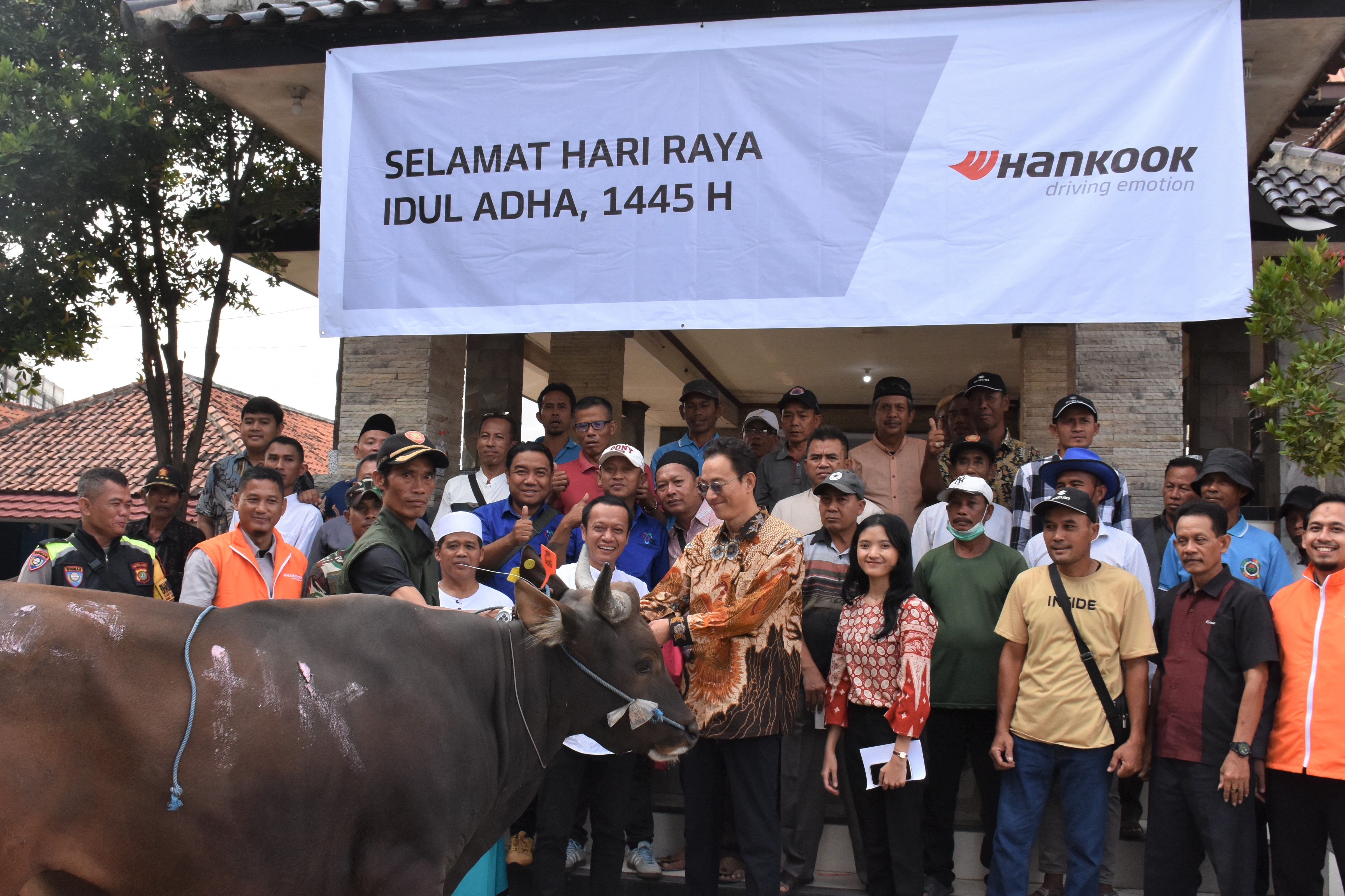 Bantuan Donasi Hewan Kurban Sapi dan Kambing